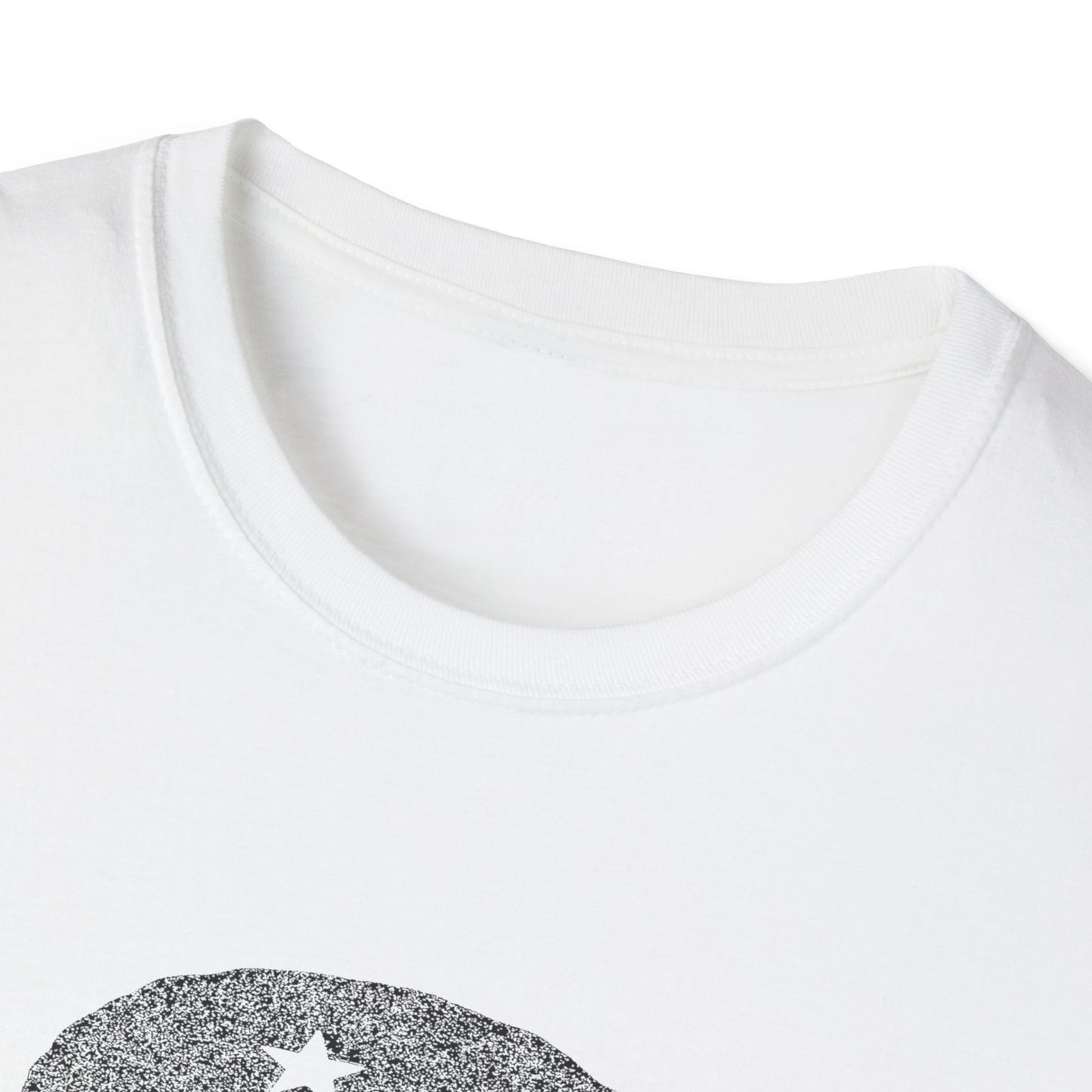 Che-Guevara–inspired stencil of L_uigi T-Shirt - Vintage Style Graphic Tee