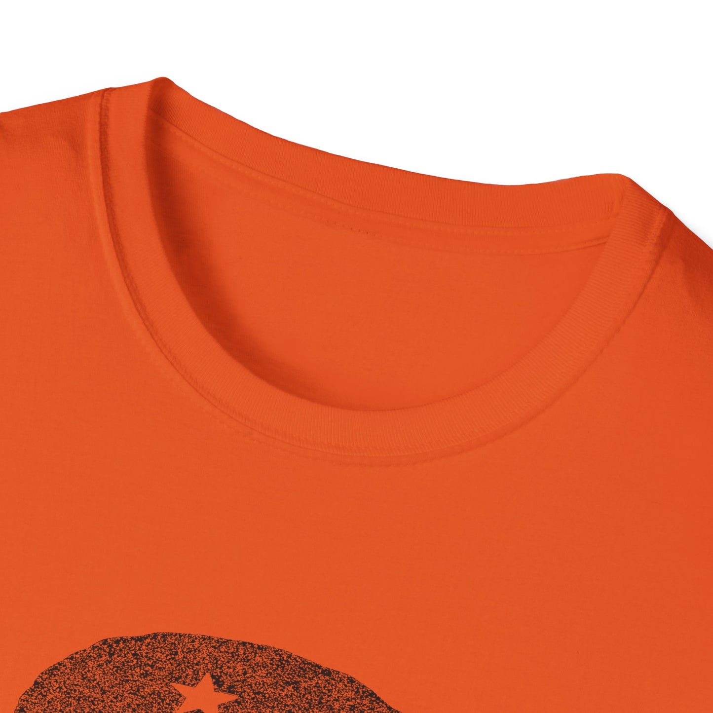 Che-Guevara–inspired stencil of L_uigi T-Shirt - Vintage Style Graphic Tee