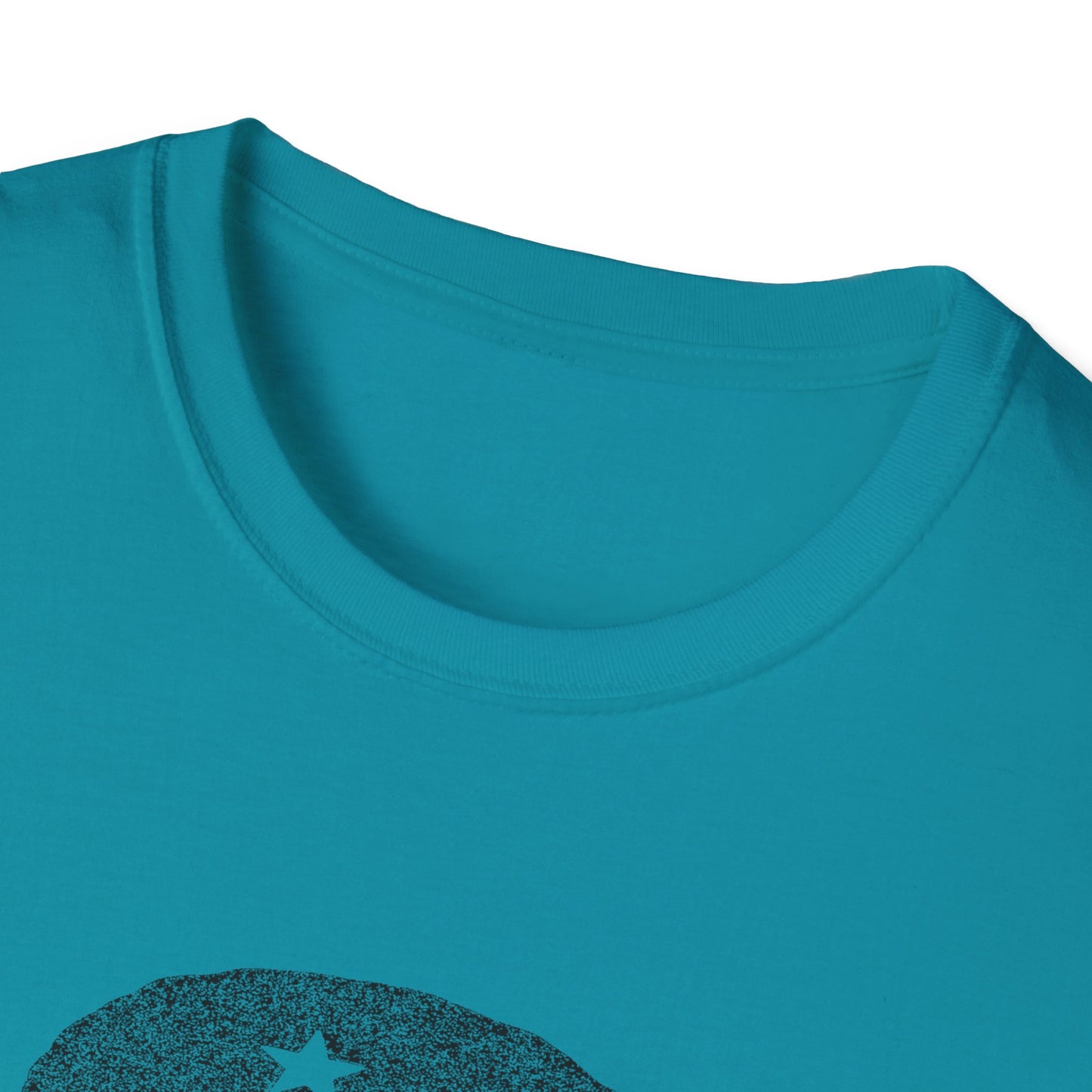 Che-Guevara–inspired stencil of L_uigi T-Shirt - Vintage Style Graphic Tee